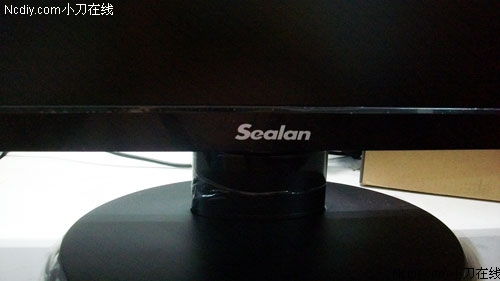 震撼上市！新蓝T215E显示器仅售699元，掀起高性价比显示革命